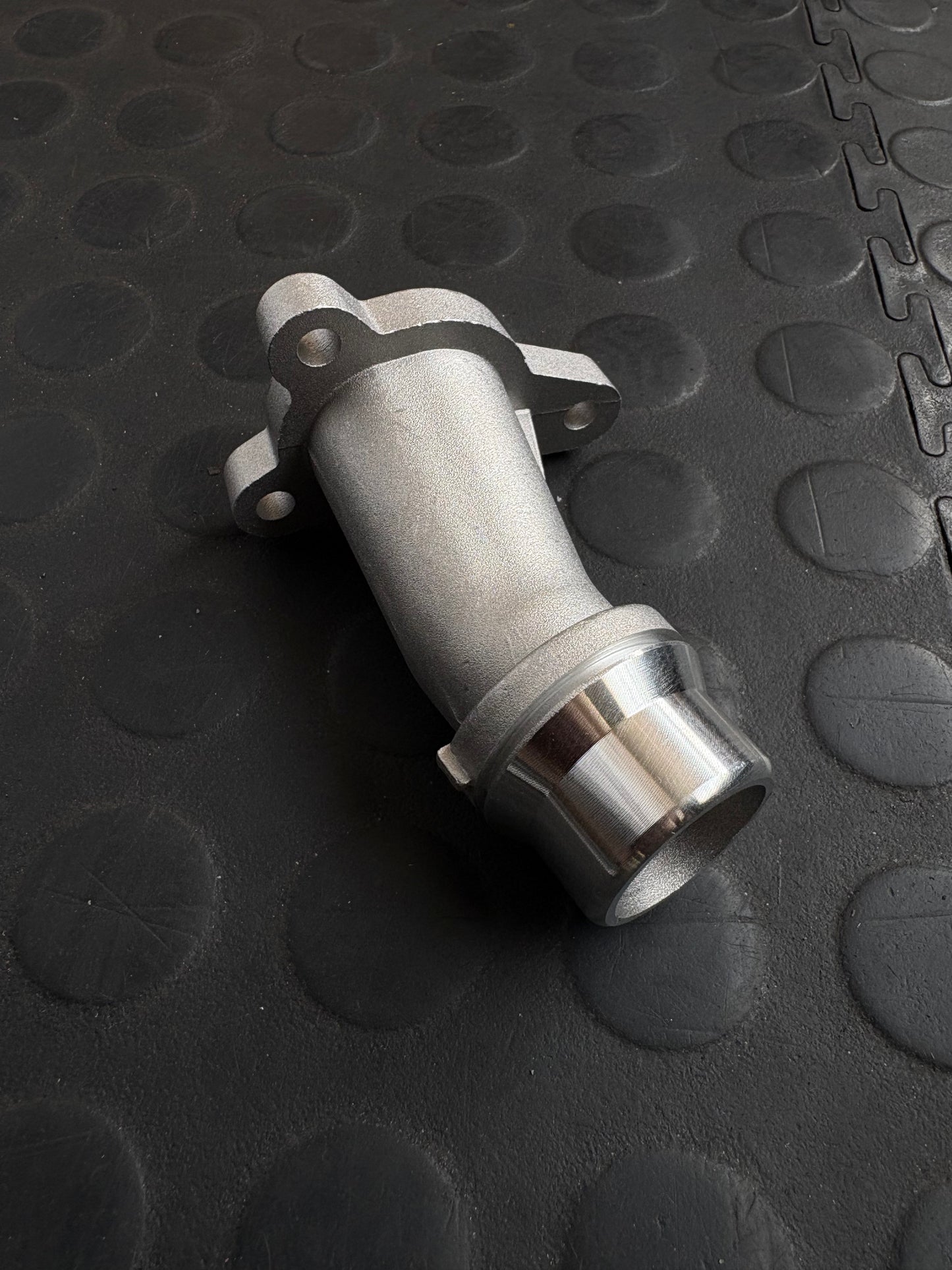 B47 / B48 Coolant Flange