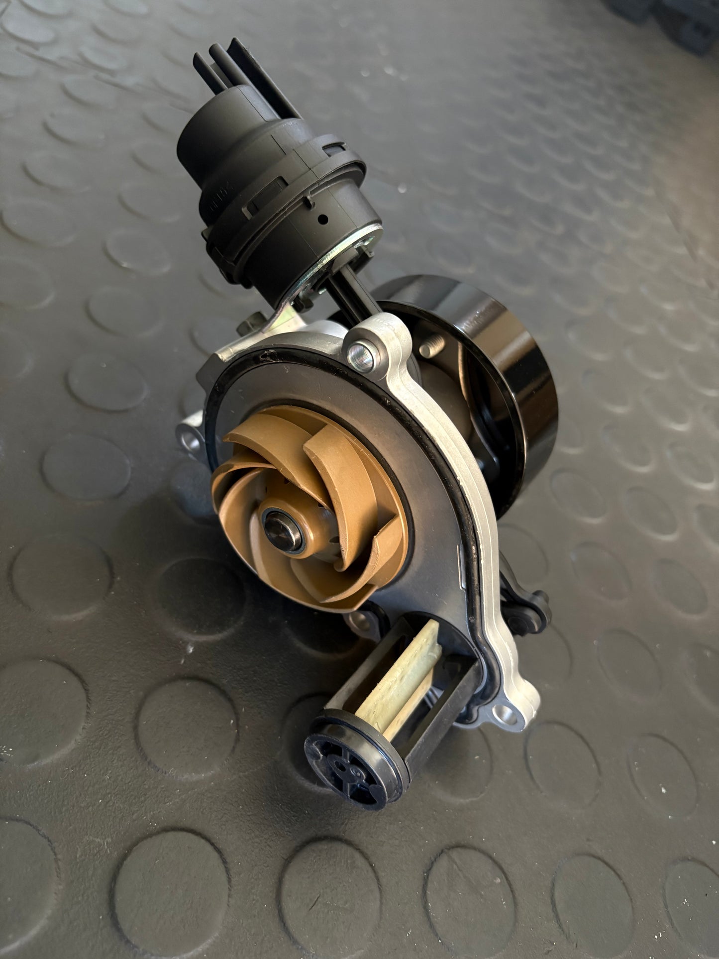 BMW B48 F30 G20 Water Pump